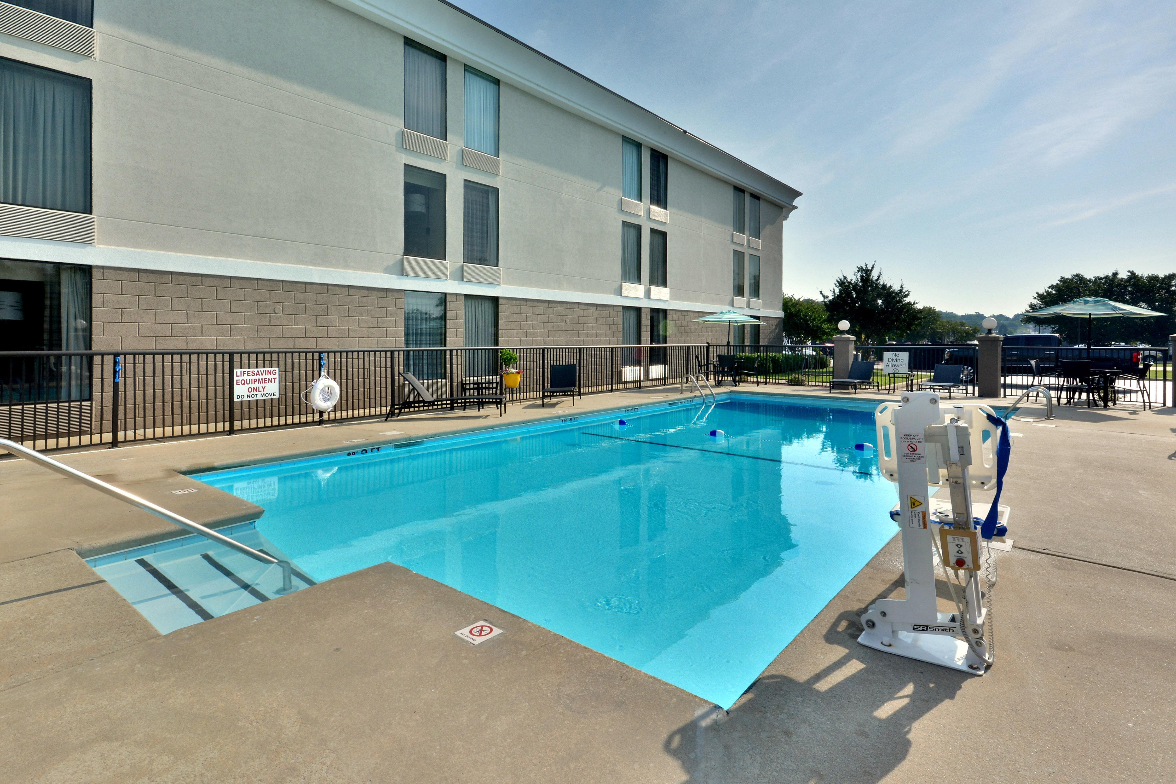 Holiday Inn Express Danville By Ihg Ngoại thất bức ảnh